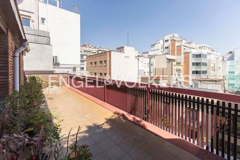Foto d938edfc-42a2-491b-b4f0-3a549e2abacb. Àtic amb calefacció aparcament a Sant Gervasi - Galvany Barcelona