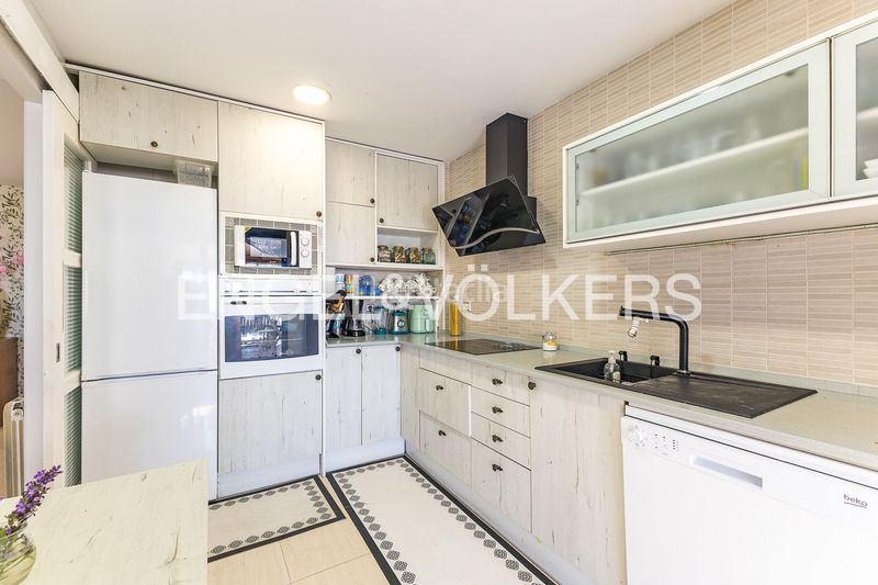 Foto c775471c-805b-4a7c-a24b-5bb91ca0f4e8. Casa amb calefacció aparcament a Bonavista Vendrell (El)