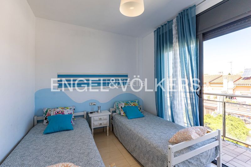 Foto e28dbb28-518c-4be9-bc85-13a1f125400a. Casa amb calefacció aparcament a Bonavista Vendrell (El)