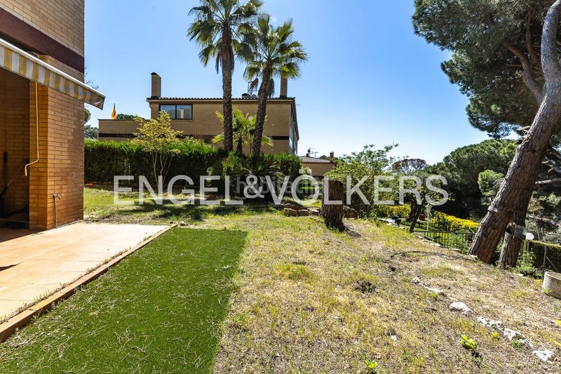 Foto a999125f-8e21-454d-9d62-5aeda5169adb. Casa amb calefacció piscina a Urbanitzacions Mataró