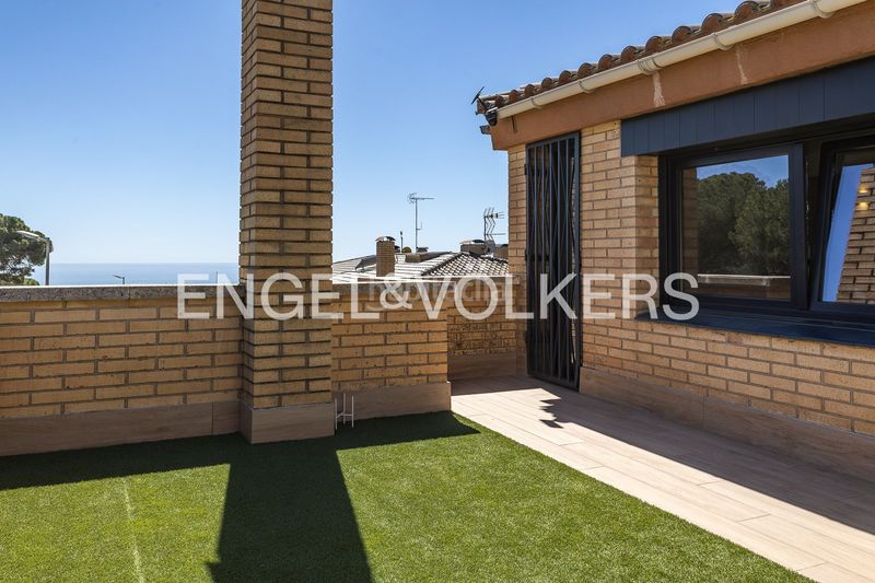 Foto b3f82df2-24b5-426b-ab42-19b530f12dc4. Casa amb calefacció piscina a Urbanitzacions Mataró