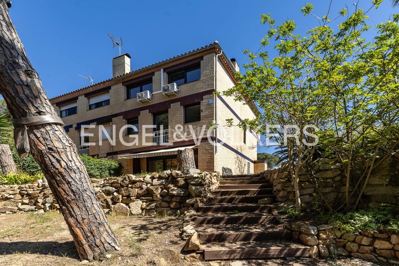 Foto c0a90d6d-b007-45b6-9a85-71d9e3696d6b. Casa amb calefacció piscina a Urbanitzacions Mataró