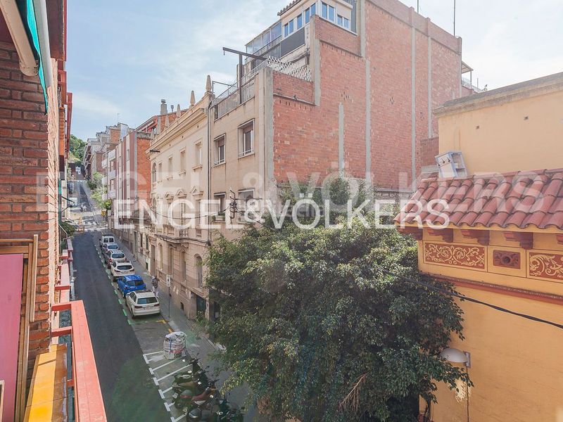 Foto 95904845-995b-4482-96ab-128403887a15. Pis amb calefacció a Putget - Farró Barcelona