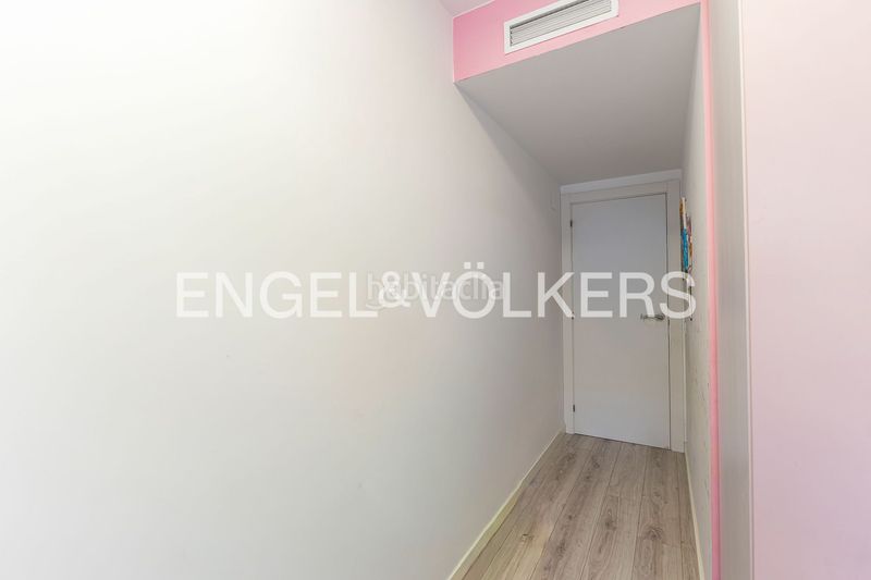 Foto 1cfafdc5-e8bf-4575-baed-add85fb7058a. Pis amb calefacció aparcament piscina a Centre Castelldefels