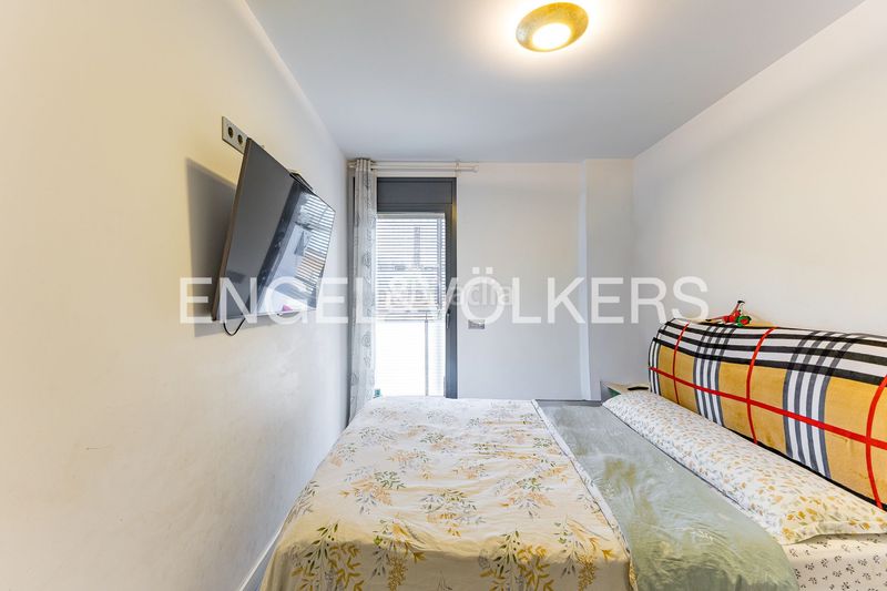 Foto 5a8177bb-4995-44cb-9839-9f2215e2efa3. Pis amb calefacció aparcament piscina a Centre Castelldefels