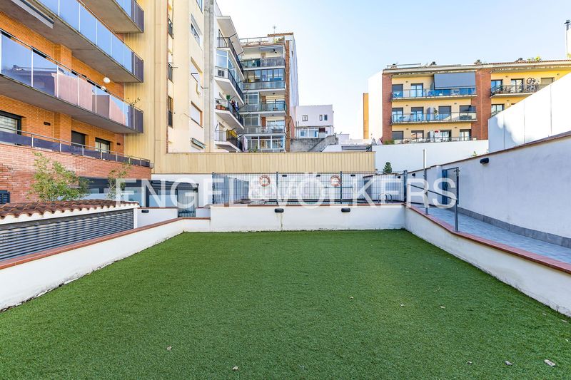 Foto 6a916f32-43b9-4c2d-8710-c4b48393879c. Pis amb calefacció aparcament piscina a Centre Castelldefels