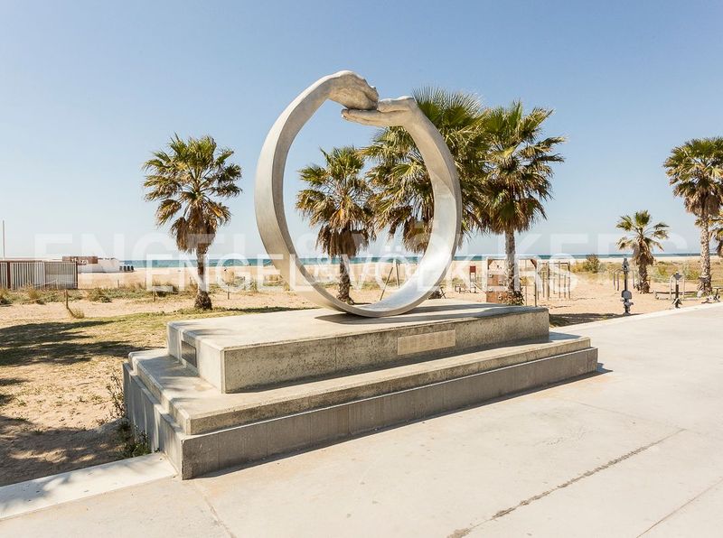 Foto 90dc85c5-5c11-4467-b012-ed752905e650. Pis amb calefacció aparcament piscina a Centre Castelldefels