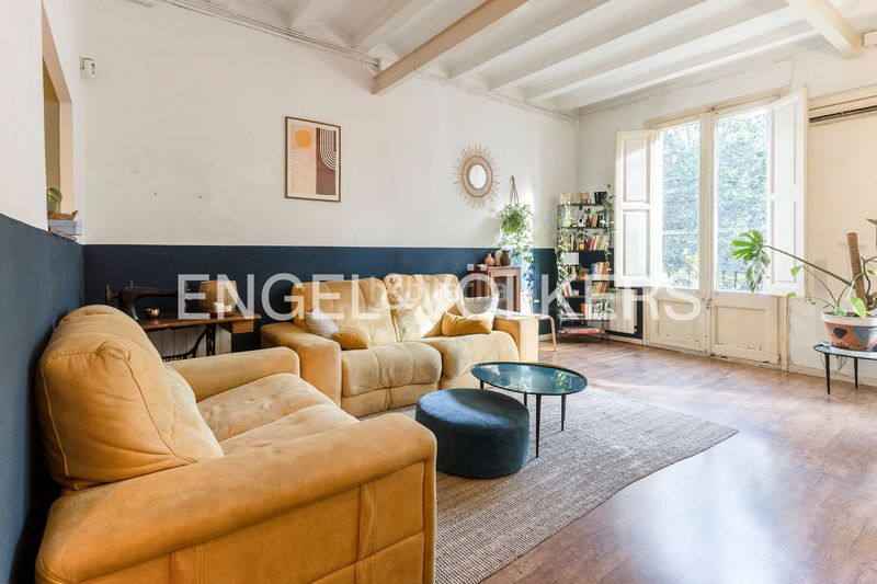 Piso vivienda con carácter en el corazón de la ciudad en Barcelona - Imagen 5