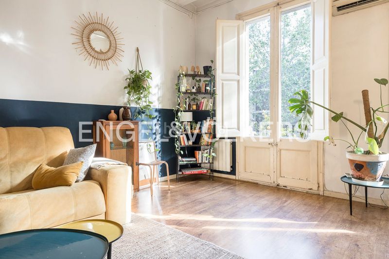 Piso vivienda con carácter en el corazón de la ciudad en Barcelona - Imagen 7