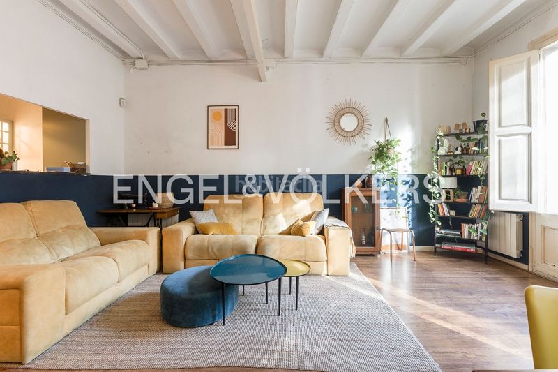 Piso vivienda con carácter en el corazón de la ciudad en Barcelona - Imagen 6