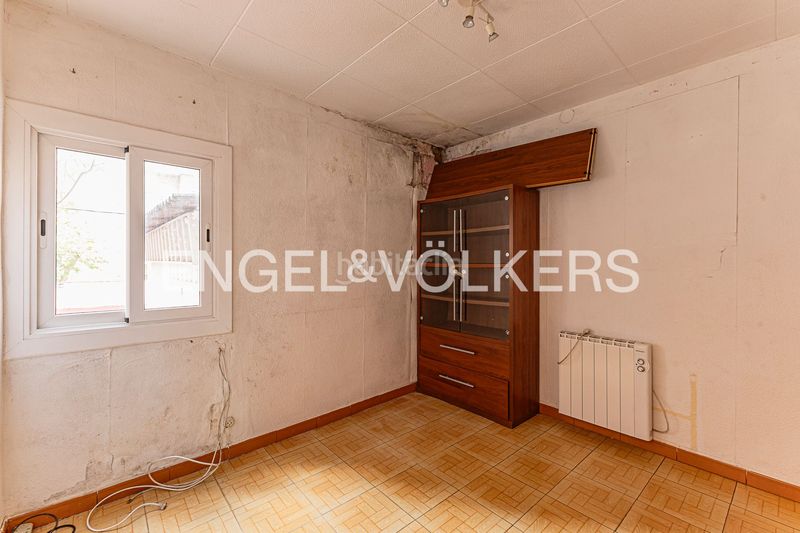 Foto 18f1350d-073f-4b27-b102-a6ed7c944287. Casa adossada amb calefacció a Sant Andreu de Palomar Barcelona