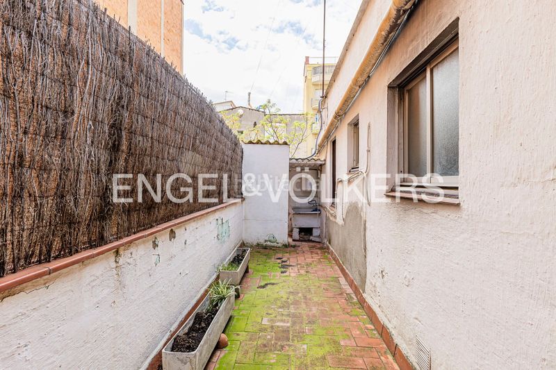 Foto c6edd194-eb64-4838-acbd-2bf5d039723a. Casa adossada amb calefacció a Sant Andreu de Palomar Barcelona