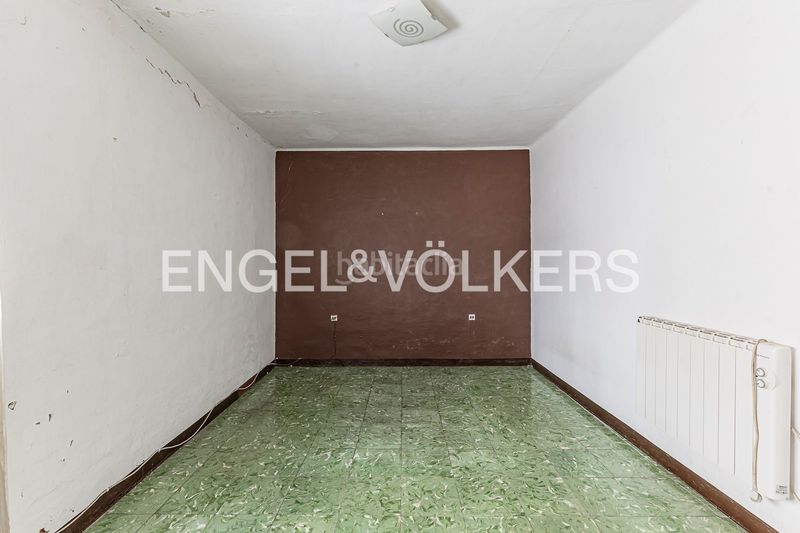 Foto f520585a-a986-4a76-ade1-d9127d3e0e6e. Casa adossada amb calefacció a Sant Andreu de Palomar Barcelona