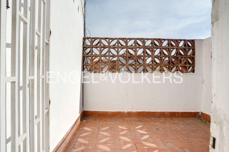 Foto f6e8fc6a-243d-403c-9790-239dcf0075bd. Pis amb calefacció a Font de la Guatlla Barcelona