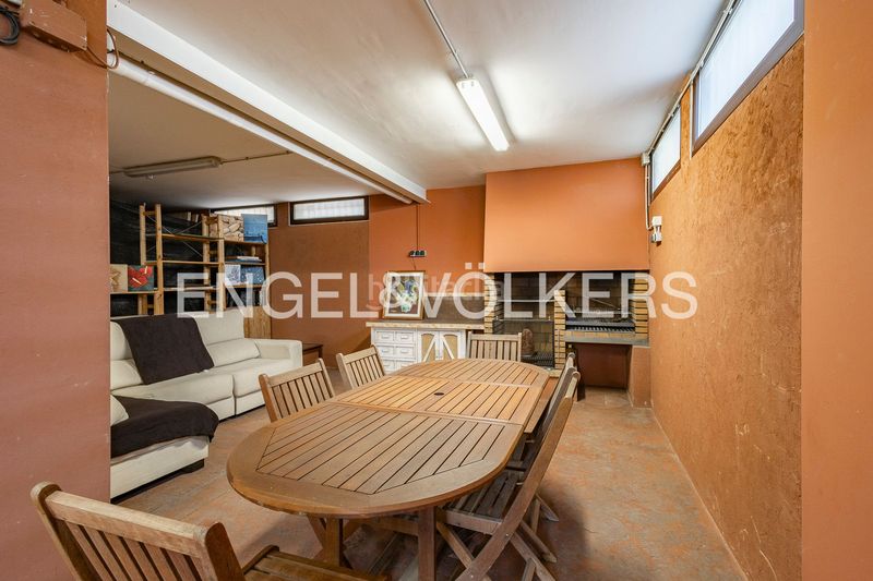 Foto be1a6086-2195-4717-a1e9-202abf504eb0. Casa amb calefacció aparcament piscina a Torrent Ballester Viladecans