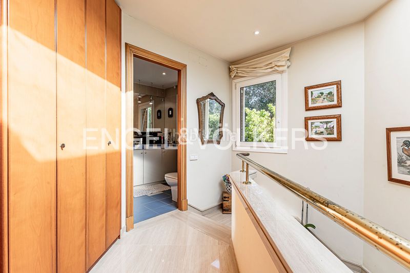 Foto 7525b9b2-cf26-4996-8b23-e0eeead065d4. Casa amb calefacció aparcament piscina a Begues