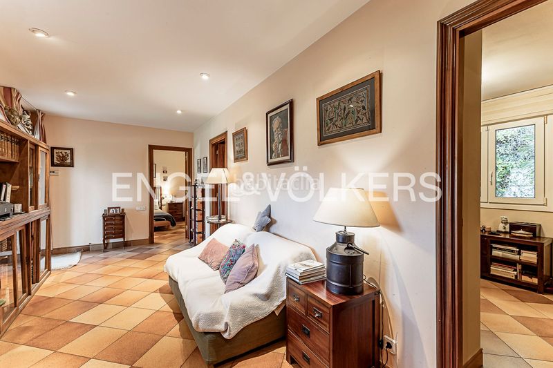 Foto b4b454eb-9fbc-4030-855f-9179eceba2fa. Casa amb calefacció aparcament piscina a Begues
