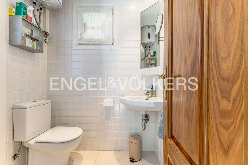 Foto fa50ee91-4e25-4f04-8b71-1c2a0b0d25aa. Casa amb calefacció aparcament piscina a Begues