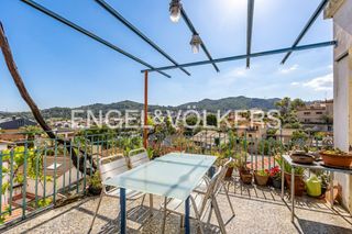 Maison à La Miranda-Can Candeler. Casa en la la miranda, calle sant josep con grandes posibilidade