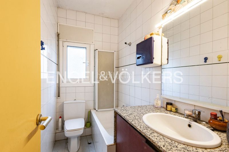 Foto a7f83786-fef8-41b8-a0e8-e7cd80deb5f1. Casa amb calefacció a La Miranda-Can Candeler Sant Just Desvern