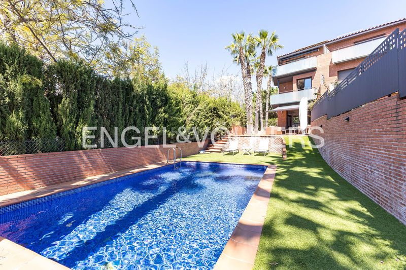 Foto 011902af-45c1-459e-9594-14140800adb1. Casa adossada amb calefacció aparcament a Ametllers - Poble Sec Sitges