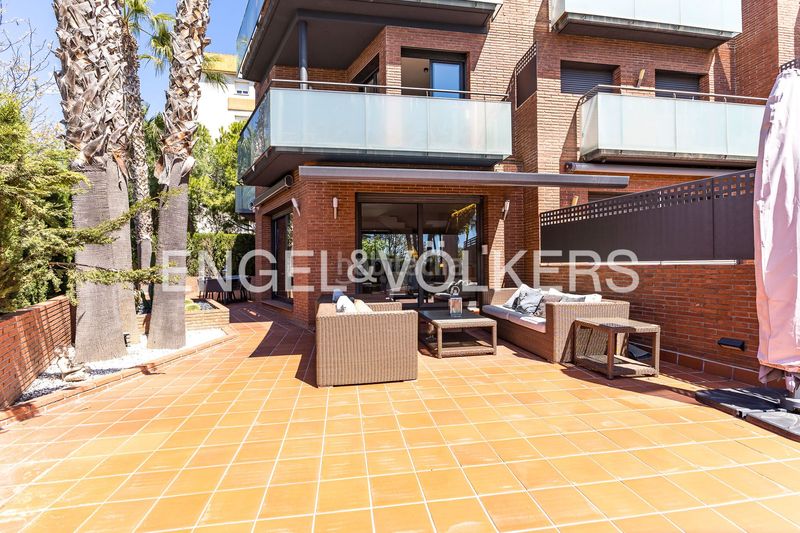 Foto b51ceb56-d8cc-4b81-b541-147f324a63ca. Casa adossada amb calefacció aparcament a Ametllers - Poble Sec Sitges