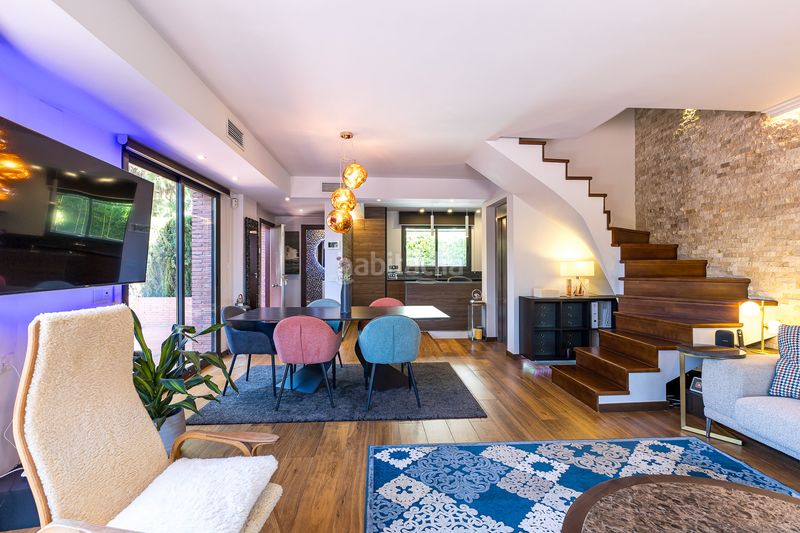 Foto f32ea8e6-e056-4b3e-b5b9-5f71cdca88f2. Casa amb calefacció aparcament a Ametllers - Poble Sec Sitges