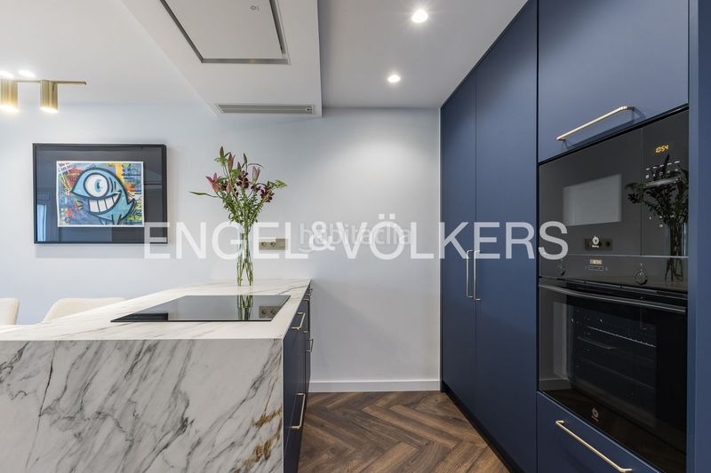 Foto 03ea270f-6417-4e44-8429-f2fae18df49f. Àtic amb calefacció a Sant Antoni Barcelona