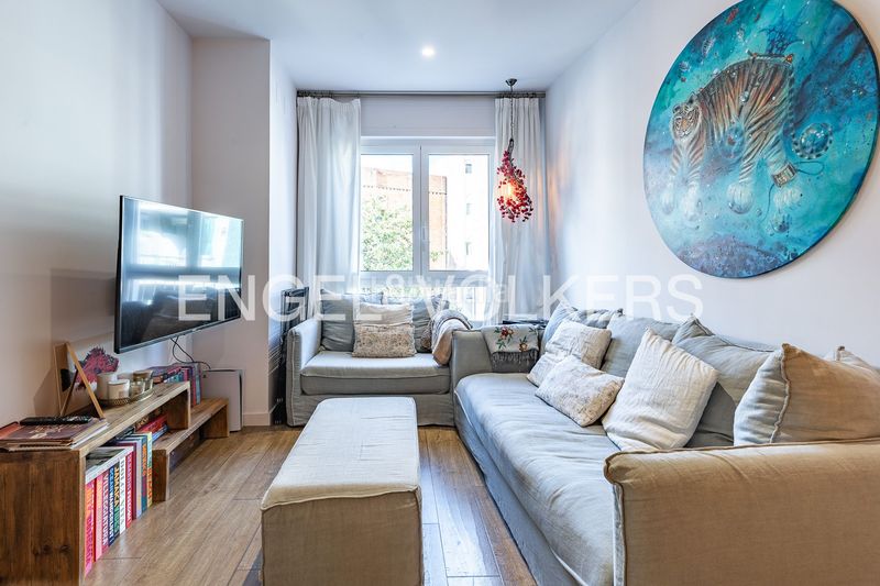 Foto 12693a3c-0b35-48fa-a9a6-3675e877e205. Pis amb calefacció a Tres Torres Barcelona