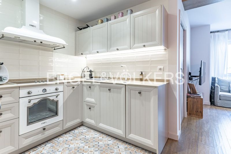 Foto 1519c03a-788c-474d-9548-7b18a0287aac. Pis amb calefacció a Tres Torres Barcelona