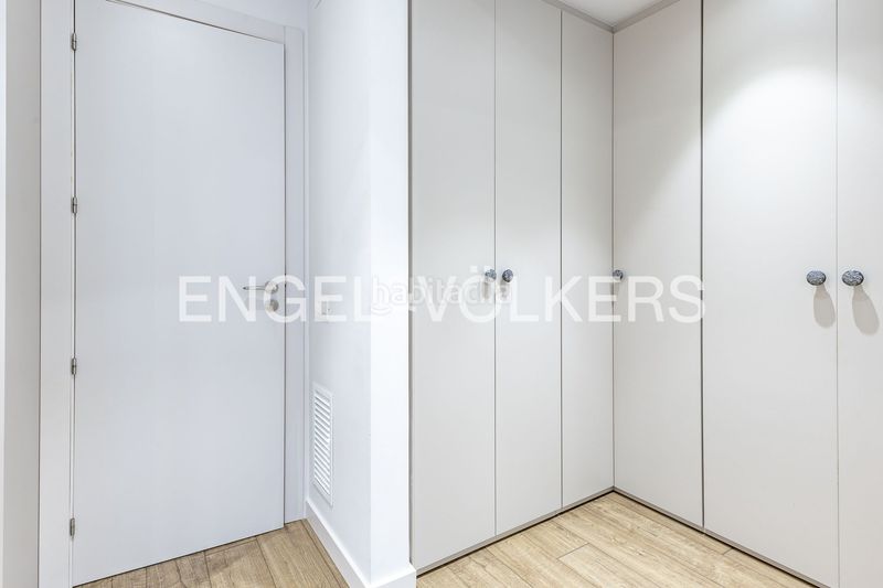 Foto 3d1a870d-28ce-4e47-8734-b8f764879050. Pis amb calefacció a Tres Torres Barcelona