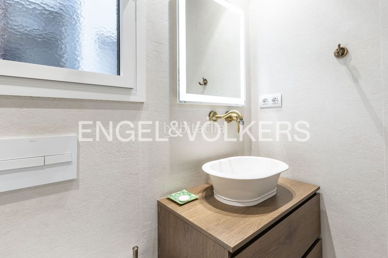 Foto 3f92503c-1564-44a4-b665-08b43672eddb. Pis amb calefacció a Tres Torres Barcelona