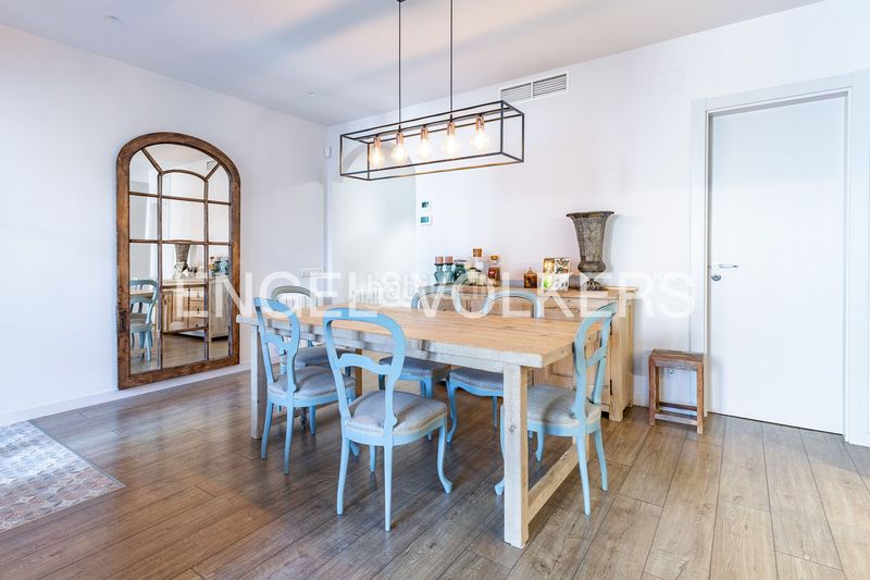 Foto 4829d2a4-ffa5-4dc3-b343-f53912c58a26. Pis amb calefacció a Tres Torres Barcelona