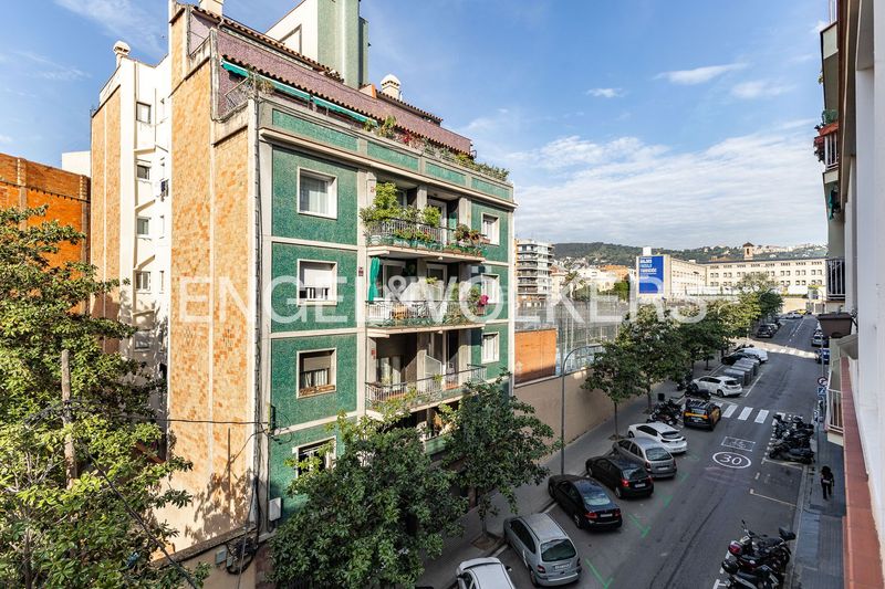 Foto 82e3345b-9879-400b-9c99-68c4fbc5bb45. Pis amb calefacció a Tres Torres Barcelona