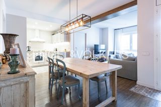 Etagenwohnung in Tres Torres. Precioso apartamento con terraza en sarriatres torres