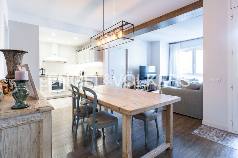 Foto 832ea270-d1b2-48fb-abab-f0d96310b7d7. Pis amb calefacció a Tres Torres Barcelona