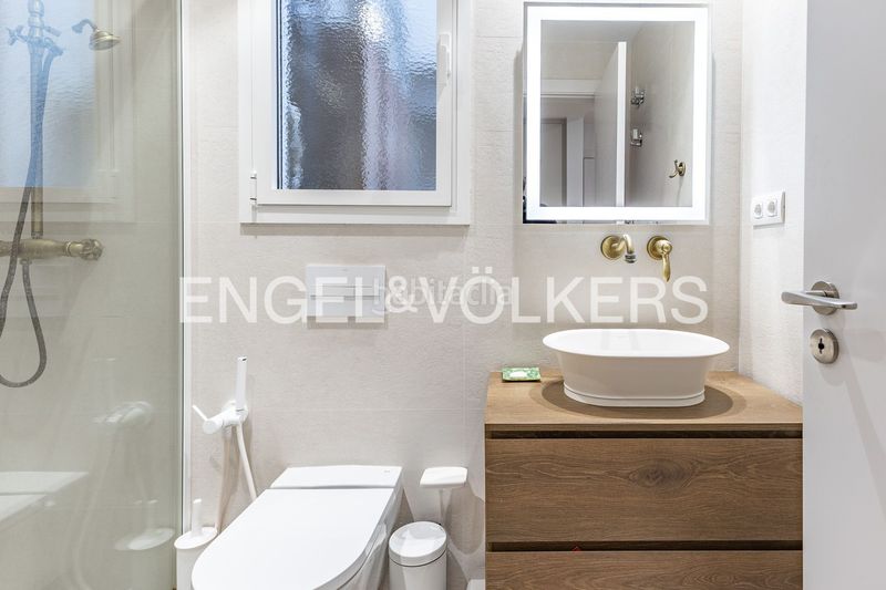 Foto 88aba09d-c3a7-4937-b08a-8d29acd06295. Pis amb calefacció a Tres Torres Barcelona