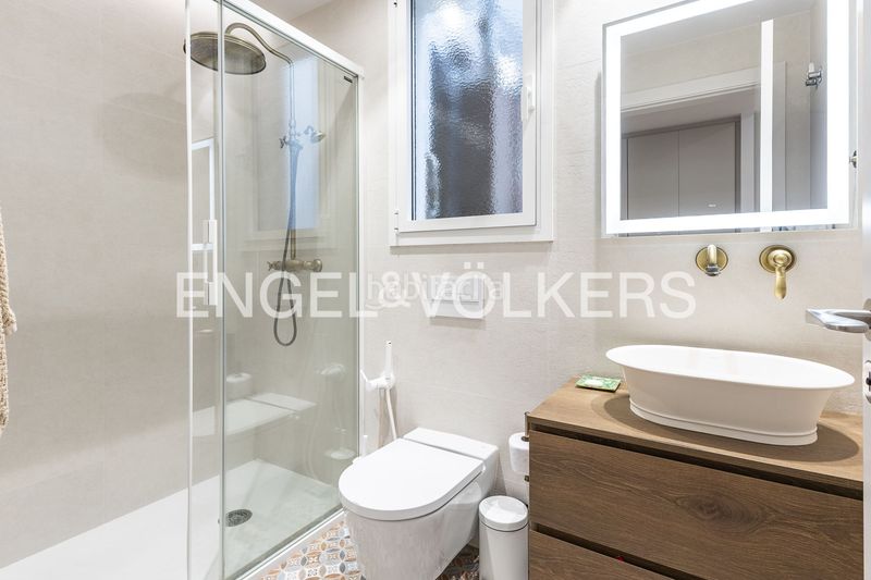 Foto 91193c17-bde3-46b0-a928-51aedad0efcf. Pis amb calefacció a Tres Torres Barcelona