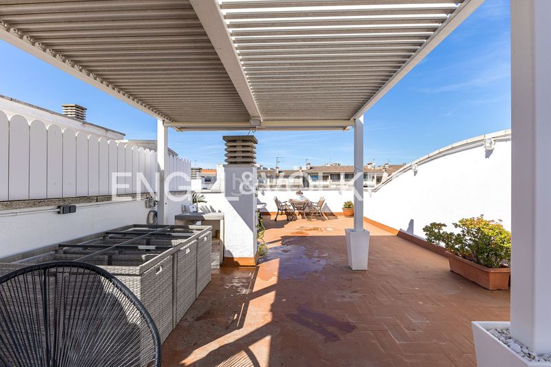 Foto 1cc8d50d-687e-4dfd-bfc2-398b4cc4339c. Àtic amb calefacció aparcament piscina a Coma-ruga platja Coma-ruga