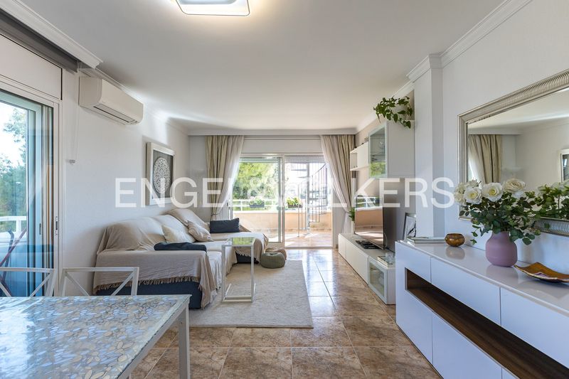 Foto 538021f3-cc3c-4a1e-974c-2aa65d0f048a. Àtic amb calefacció aparcament piscina a Coma-ruga platja Coma-ruga