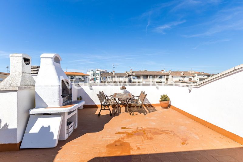 Foto 6294bd59-4de9-4a45-aaae-5650c5abc22a. Àtic amb calefacció aparcament piscina a Coma-ruga platja Coma-ruga