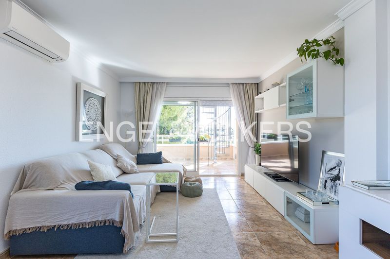 Foto 8da29c9a-e39c-4052-be9c-f895ef6ab022. Àtic amb calefacció aparcament piscina a Coma-ruga platja Coma-ruga