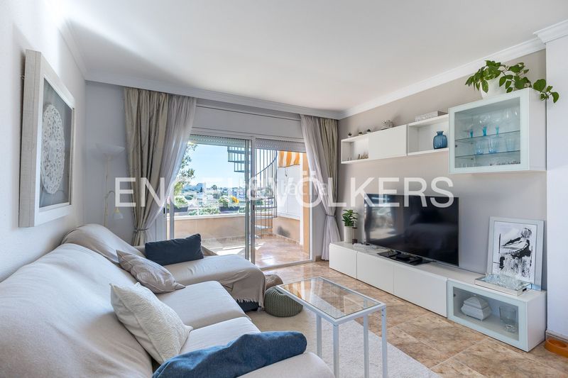 Foto b4fa098a-a970-46ac-98e9-2c0324ab29cd. Àtic amb calefacció aparcament piscina a Coma-ruga platja Coma-ruga