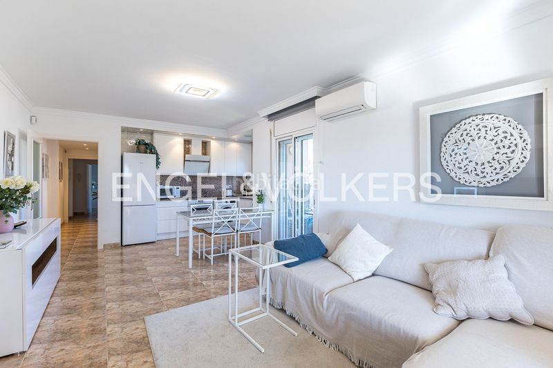 Foto d7bb3722-ee81-4daf-8f50-786ed1acaad4. Àtic amb calefacció aparcament piscina a Coma-ruga platja Coma-ruga