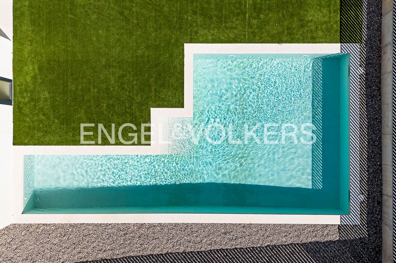 Foto c1e32b55-17ef-4554-b66d-fb96b2512da0. Casa amb calefacció aparcament piscina a Can Pei Sitges