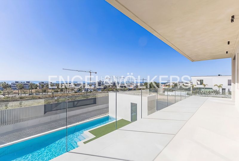 Foto d92f5b2e-0791-4da2-8846-41a04d2362fe. Casa amb calefacció aparcament piscina a Can Pei Sitges