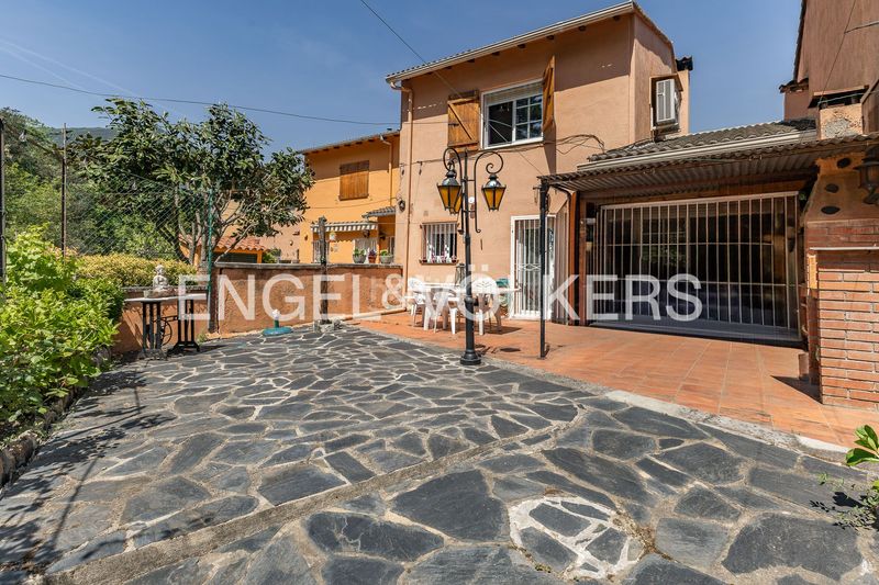 Foto 68e6a5e5-d38b-4176-af90-68f7e018320c. Casa amb calefacció aparcament a Gualba