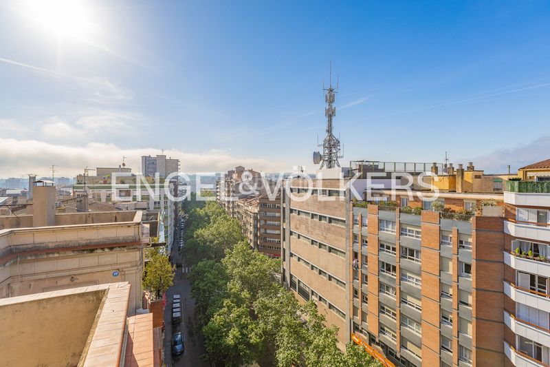 Foto 556c4d91-3d04-4ea6-b2e4-382dc9afe3b7. Àtic amb calefacció aparcament a Centre - Passeig i Rodalies Manresa