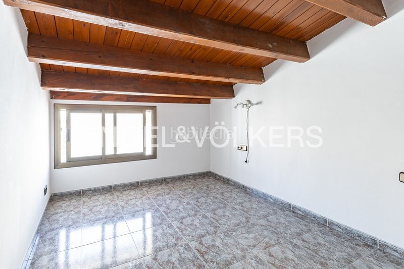 Foto 796852f3-33bc-4974-8ca6-1cdf62a64751. Casa amb calefacció a Canet de Mar