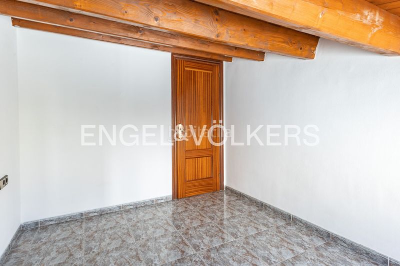 Foto a5073df5-8a33-4b81-a19b-f3c24066d36b. Casa amb calefacció a Canet de Mar